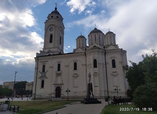 serbia/smederevo/landmark/karadordev-dud