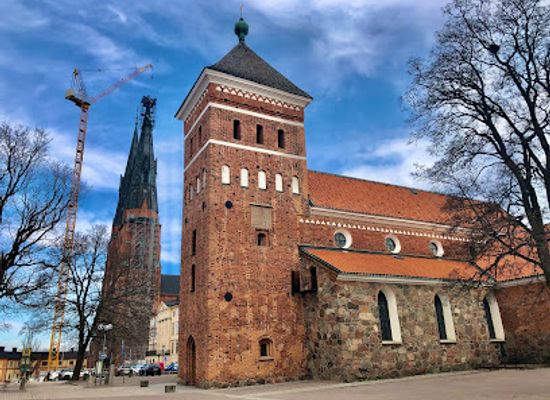 sweden/uppsala/attraction/helga-trefaldighets-kyrka