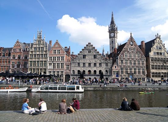 belgium/ghent/korenmarkt/landmark/korenlei