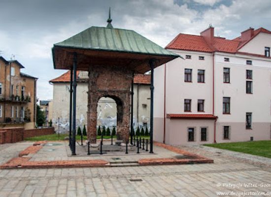 poland/tarnow/landmark/bima-old-synagogue