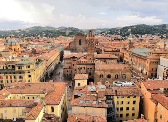 italy/bologna/landmark/cattedrale-metropolitana-di-san-pietro