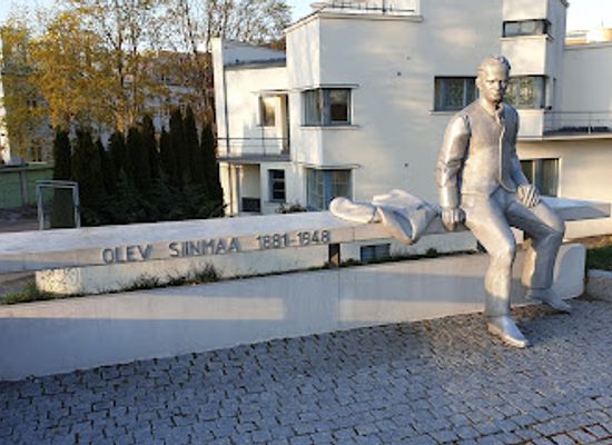 estonia/parnu-beach/landmark/olev-siinmaa-memorial
