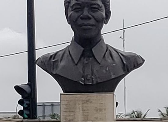 cote-d-ivoire/abidjan/cocody/landmark/monument-de-mandela