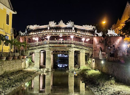 vietnam/hoi-an/landmark/pho-di-bo-ho-i-an