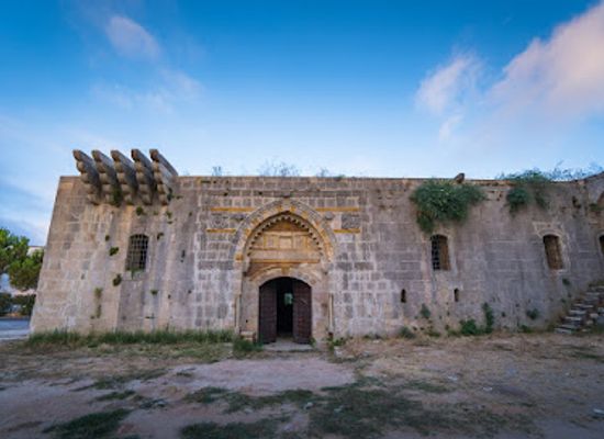 lebanon/chouf/landmark/baadaran-castle