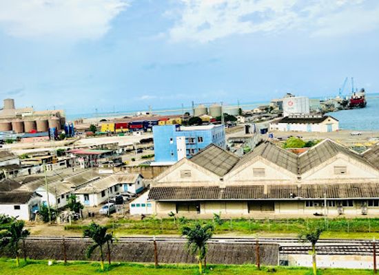 ghana/takoradi/landmark/harbour-view-bar-furama