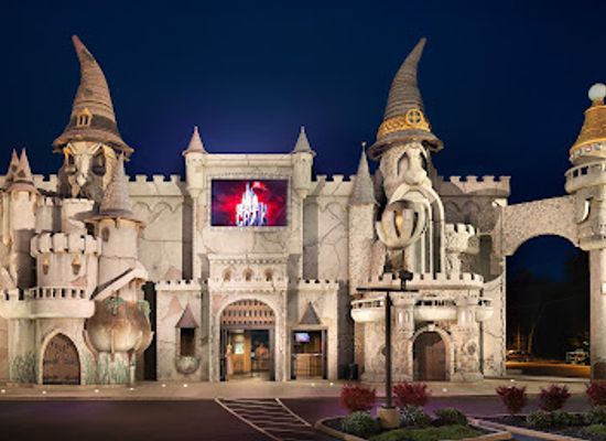 tennessee/pigeon-forge/landmark/castle-of-chaos