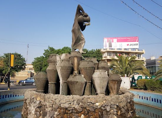 iraq/baghdad/al-karada/landmark/kahramana-statue