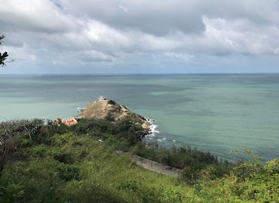 vietnam/vung-tau/back-beach/landmark/bai-bien-thuy-van-vung-tau