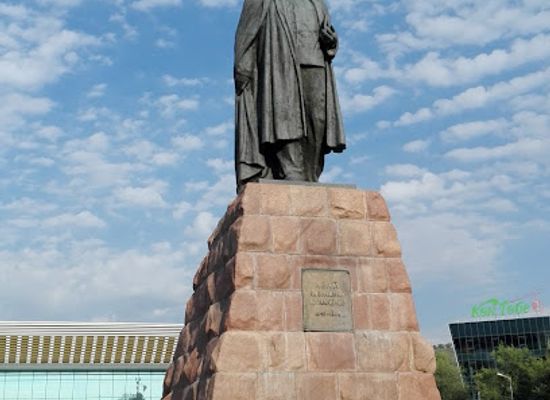 kazakhstan/central-kazakhstan/landmark/republic-palace
