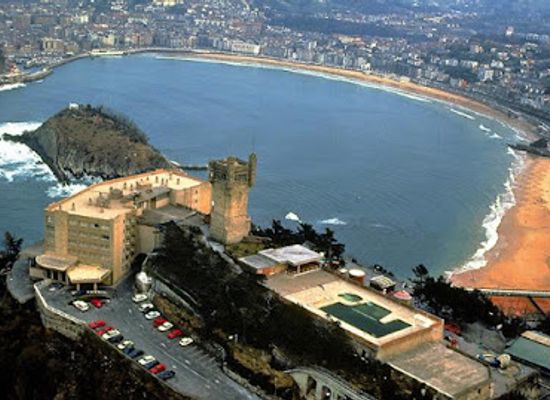 spain/san-sebastian/landmark/monte-igeldo-s-tower