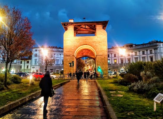 italy/florence/santa-croce/landmark/porta-alla-croce