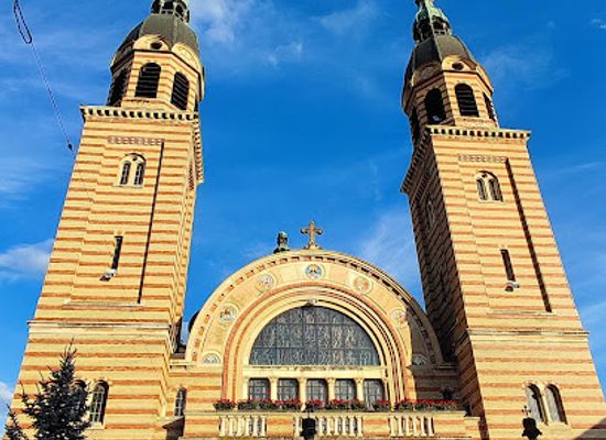 romania/alba/landmark/holy-trinity-orthodox-cathedral