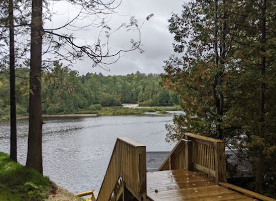 michigan/tahquamenon-falls-state-park/landmark/tahquamenon-state-park-lower-falls-hemlock