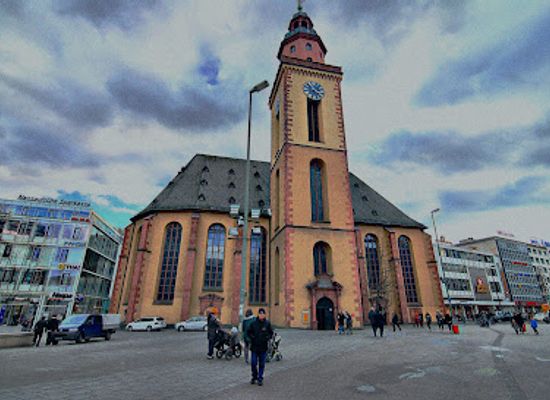 germany/taunus/landmark/taunusturm
