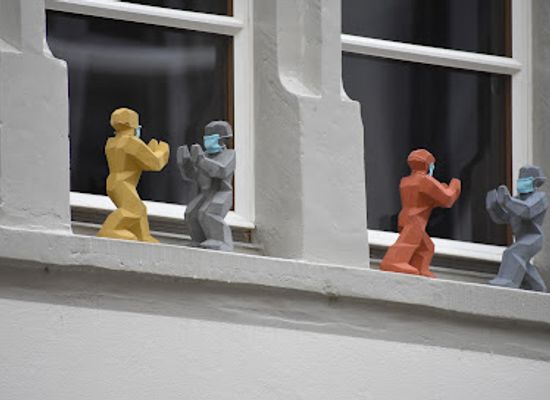 switzerland/basel/landmark/kunst-auf-dem-fenstersims
