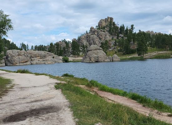 south-dakota/black-hills/landmark/sylvan-lake-entrance-gate-custer-state-park