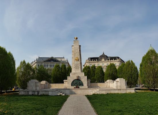 hungary/central-hungary/landmark/memorial-for-victims-of-the-german-occupation