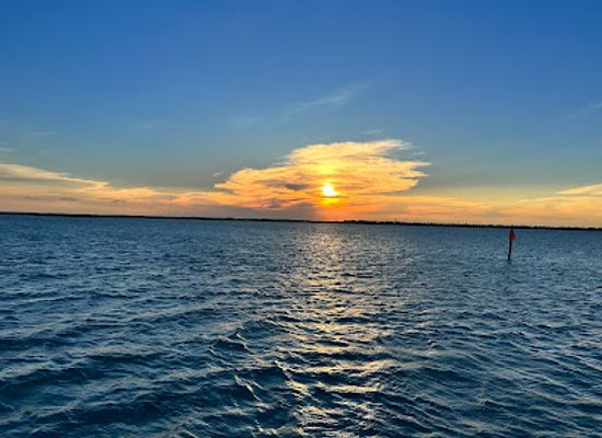 texas/south-padre-island/landmark/the-original-dolphin-watch