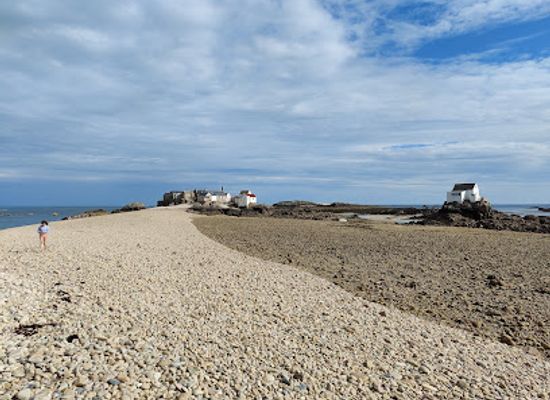 jersey/les-ecrehous/landmark/ecrehous