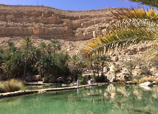 oman/wadi-shab/landmark/wadi-bani-khalid-pools-cave