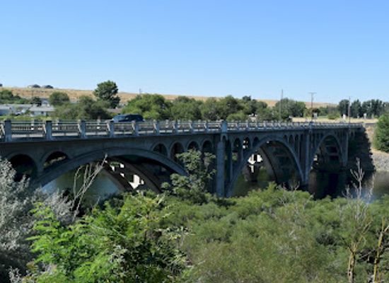 oregon/umatilla-county/landmark/umatilla-river-bridge-on-stanfield-meadows-road