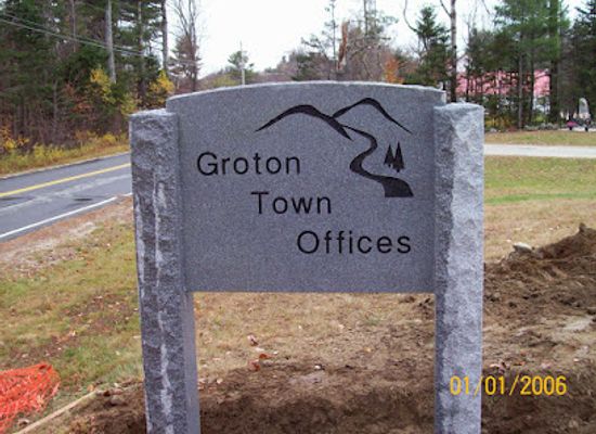 new-hampshire/laconia/landmark/laconia-monument-co