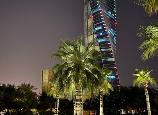 kuwait/al-asimah-governorate/landmark/al-shaheed-lake