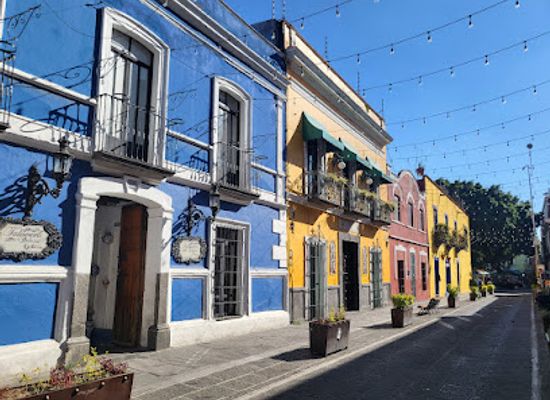 mexico/puebla/landmark/alley-of-the-frogs