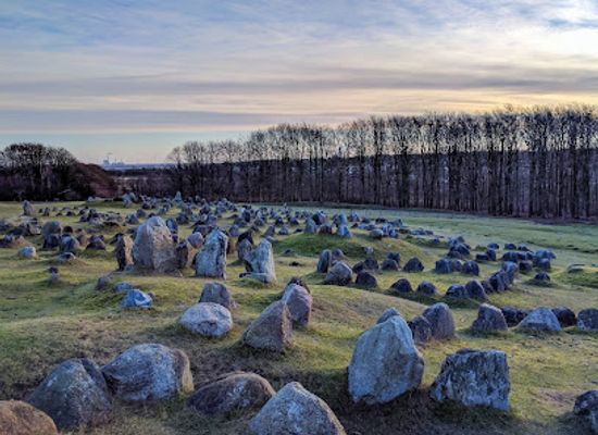 denmark/aalborg/attraction/vikingemuseet-lindholm-hoje