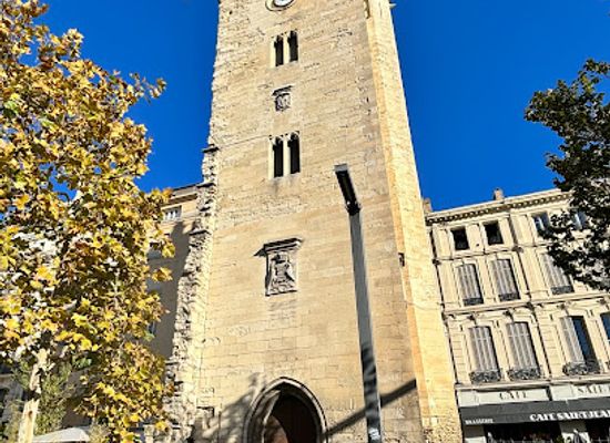 france/avignon/landmark/place-pie