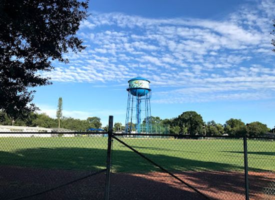 florida/st-petersburg/landmark/huggins-stengel-field