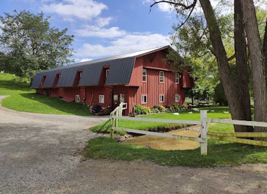 ohio/amish-country/landmark/yoder-s-amish-home