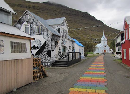 iceland/seydisfjordur/landmark/seydisfjordur-tours