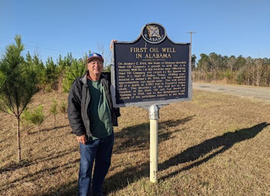 alabama/cumberland-plateau/landmark/first-oil-well-in-alabama