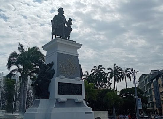 ecuador/guayaquil/landmark/jose-joaquin-de-olmedo-monument