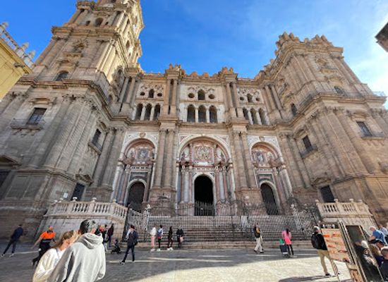 spain/malaga/landmark/estatua-salomon-ben-gabirol-poeta-y-filosofo-judeo