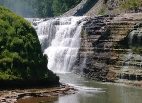 new-york/letchworth-state-park/landmark/humphrey-nature-center