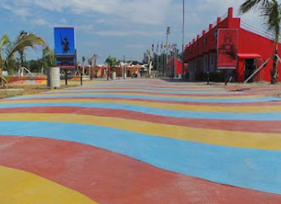 haiti/ouest/landmark/plaza-hugo-chavez