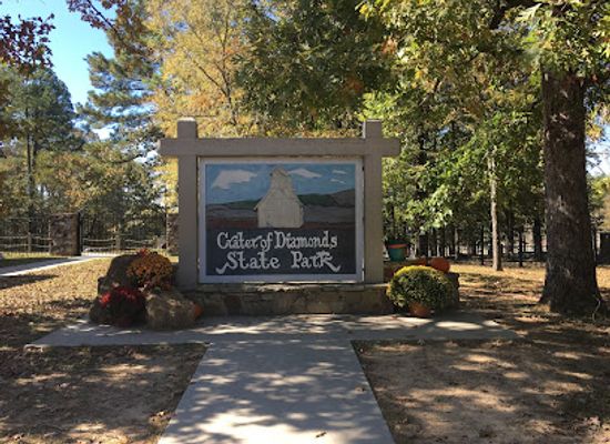 arkansas/crater-of-diamonds-state-park/landmark/diamond-discovery-center