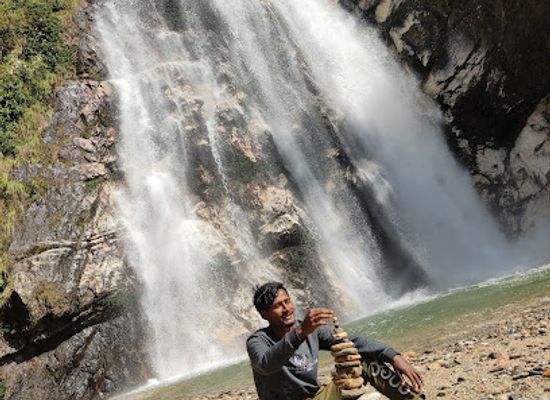 nepal/sudurpashchim-province/landmark/janali-falls
