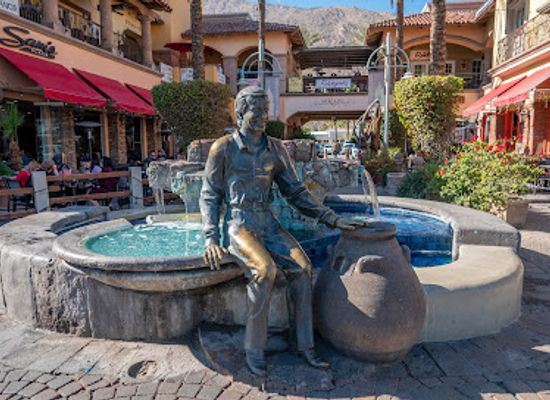 california/inland-empire/landmark/sonny-bono-statue