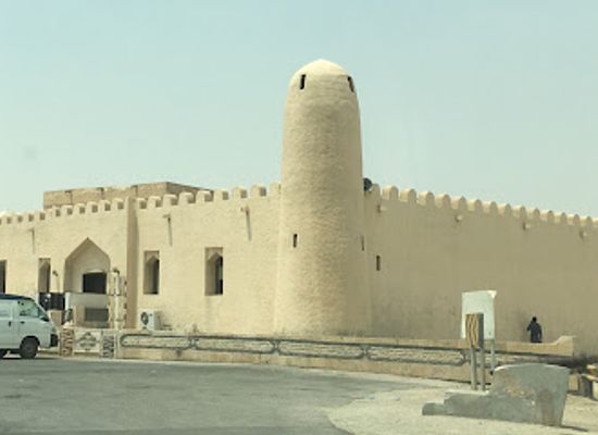 bahrain/southern-region/landmark/riffa-fort-mosque