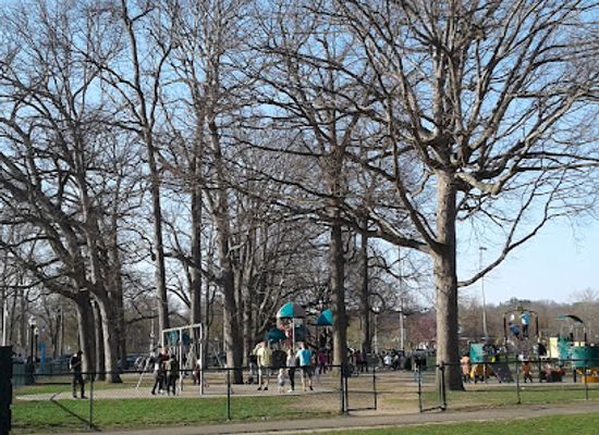 connecticut/stamford/landmark/scalzi-park