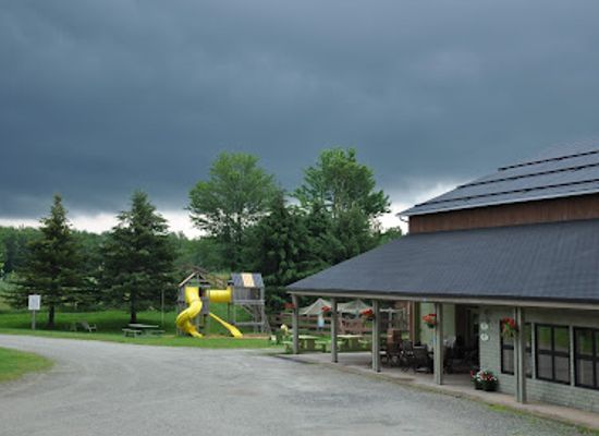 canada/eastern-townships/landmark/miellerie-lune-de-miel