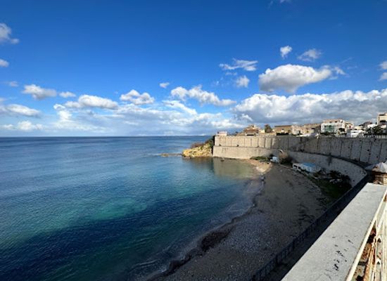 italy/palermo/castellammare/landmark/monumento-ai-caduti-del-mare