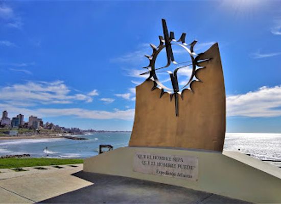 argentina/mar-del-plata/landmark/monumento-expedicion-atlantis