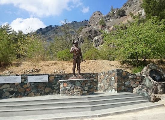 cyprus/troodos-mountains/landmark/miners-monument