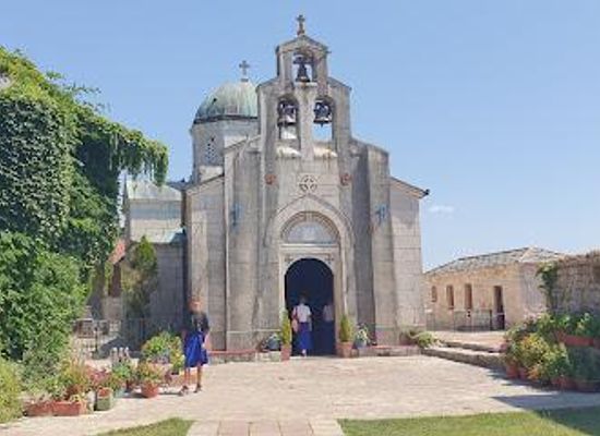 montenegro/old-herzegovina/landmark/tvrdos-monastery