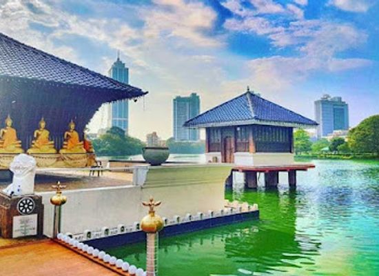 sri-lanka/western-province/landmark/gangaramaya-temple